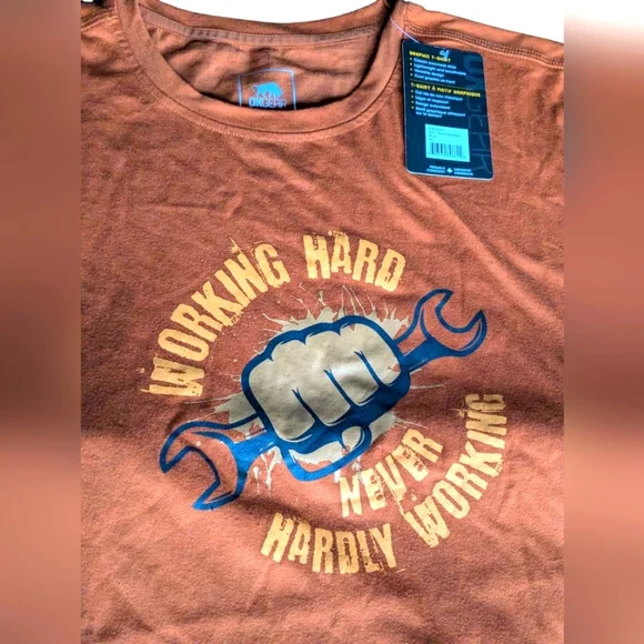 Graphic T-Shirt " Working Hard, Never Hardly Working". Orange. XL - Picture 5 of 7